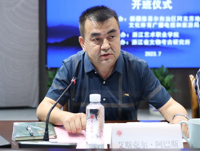 A27I4835.jpg A27I4835.jpg